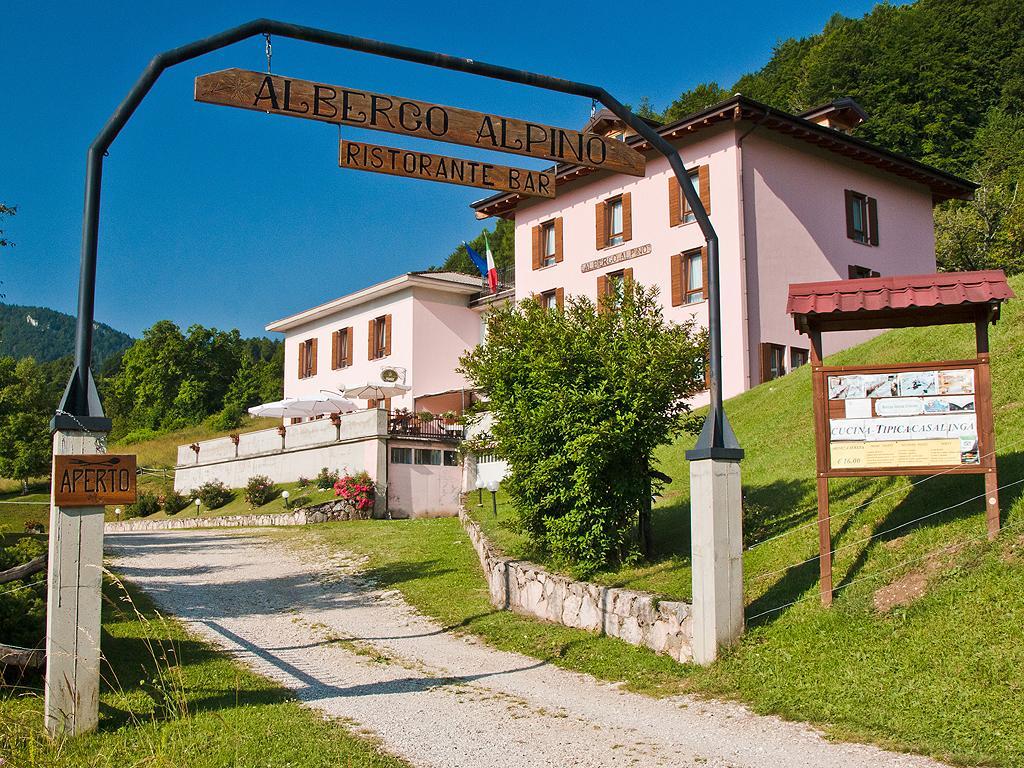 Albergo Alpino Da Tullio Avio Exterior foto